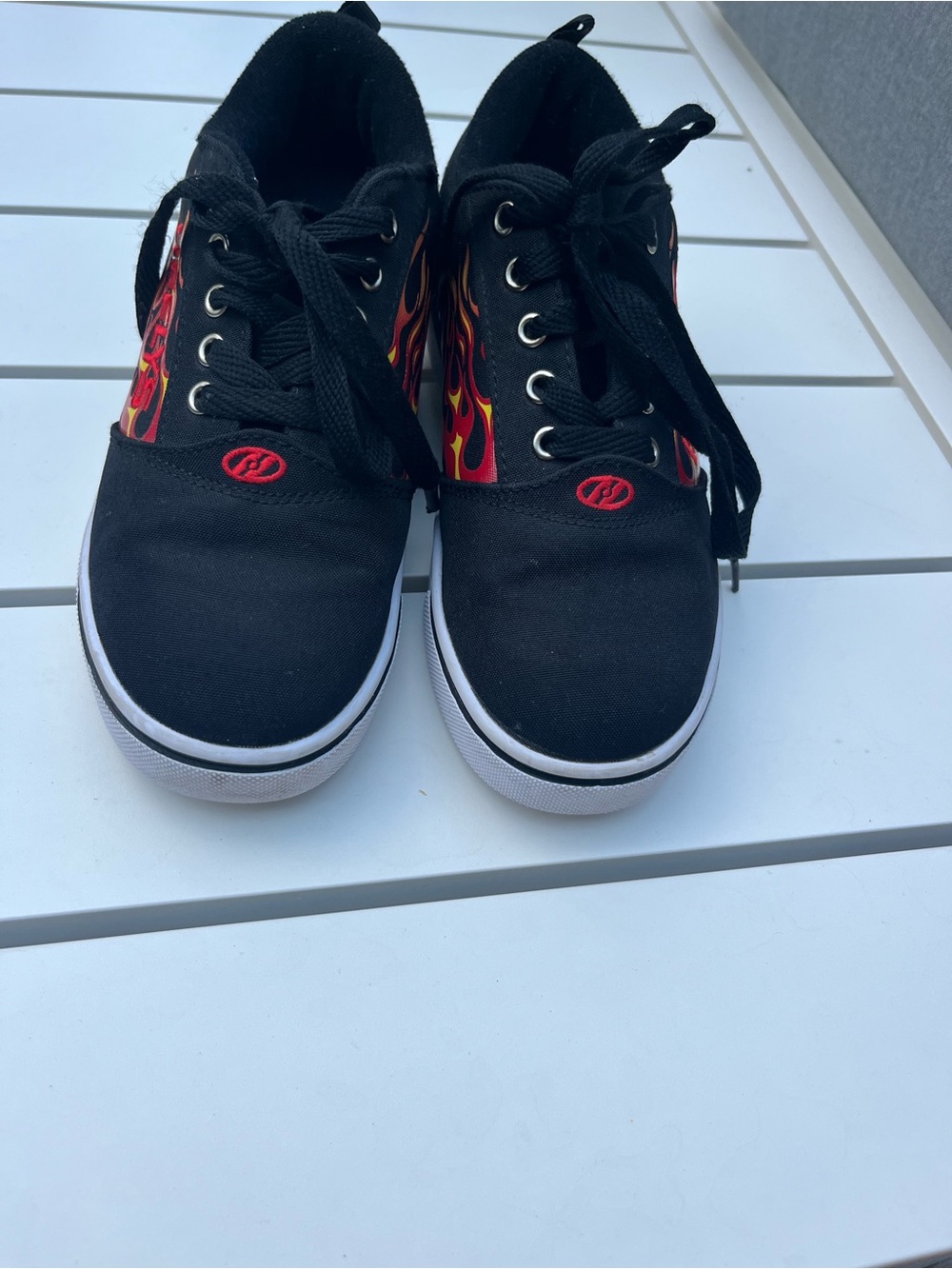 Heelys Skate Shoe, Size 5 boys, black